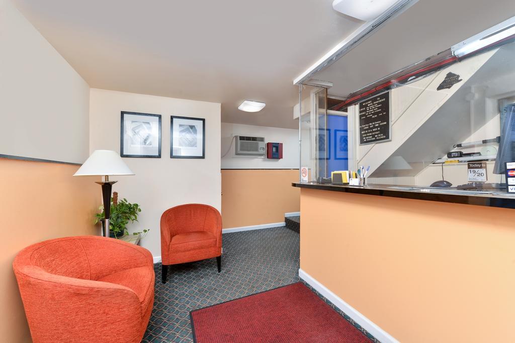 Media Inn & Suites Exteriér fotografie
